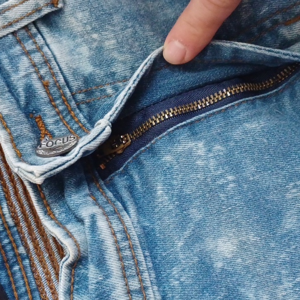 Focus Jeans - Picture 9 of 16
